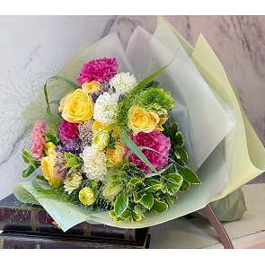 MD36  荷蘭大理花 荷蘭玫瑰 康乃馨 母親節花束  MD36  荷蘭大理花 荷蘭玫瑰 康乃馨 母親節花束